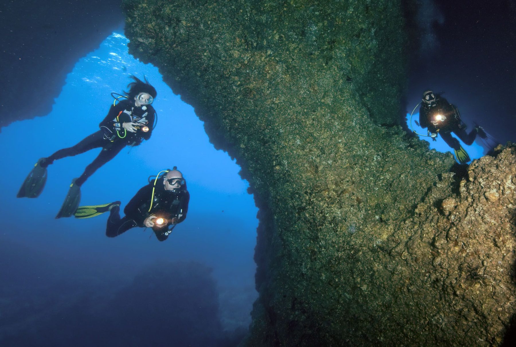 Buceadores de Viajes Scibasku en Tailandia